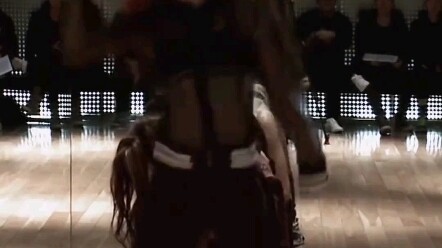 “Tôi không thể tay trắng trở về nhà” – Rosé