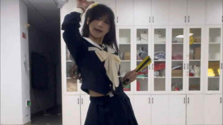 Want to dance in Kaguya Castle, nico position