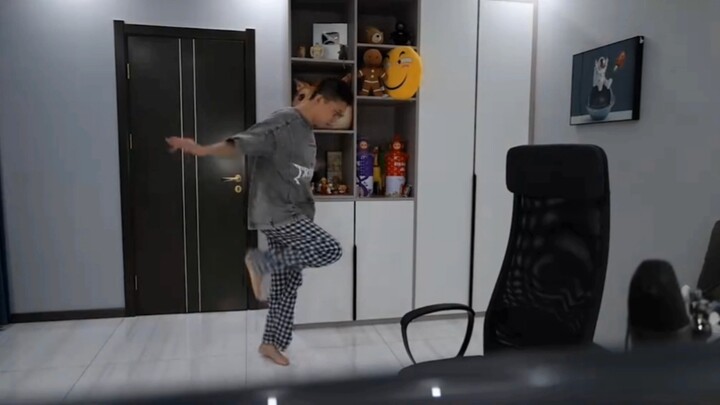 鲤鱼几大跳舞素材