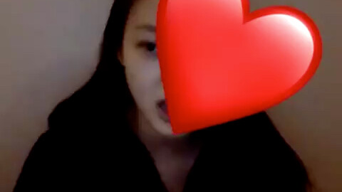 Eri’s singing video from before her debut—so beautiful!