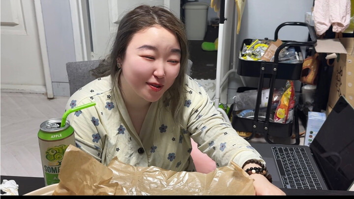Tập 2: Khi tôi cho toàn bộ fan nữ của Wonwoo xem video về mối tình giữa Wonwoo và Hui