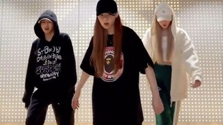BABYMONSTER成员Ruka+Haram+Chiquita Smoke舞蹈挑战