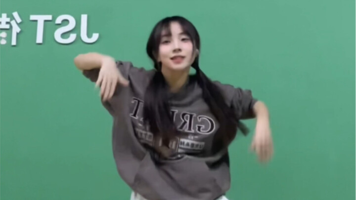 TWS Ohmymy: 7s. Sweet!