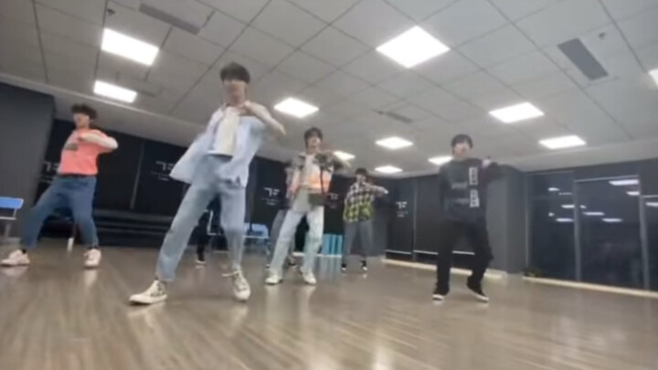 【时代少年团】没看过的相遇练习室，心心念念时团的朴老师ins更新