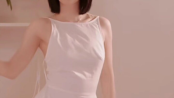 Not at all well-behaved "Qing Ru Xu"