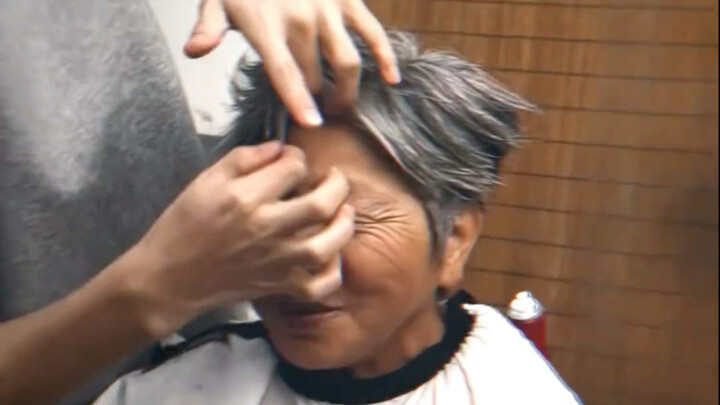 孙子烫头回来一看天都塌了