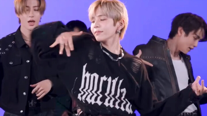 Relay dance is not Shotaro's comfort zone, but his dominant zone