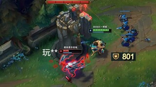 التنين السلاحف في المركز لا يخاف من الضربات!