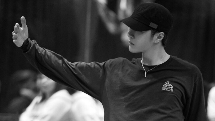 【Wang Yibo】Pada tahun ia berusia dua puluh tahun, dalam suratnya kepada senior pembawa acara yang ia