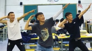 "Qinghai Shake" Qinghai regular army, stomping the whole way! It's on fire!