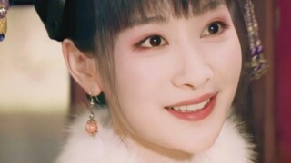Can she, the legitimate daughter of eight generations, betray the emperor and empress, a pair of ill