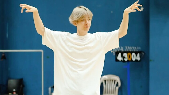 [EXO] Behind-the-Scenes Footage from the Fifth Tour Rehearsals [Brand New]
