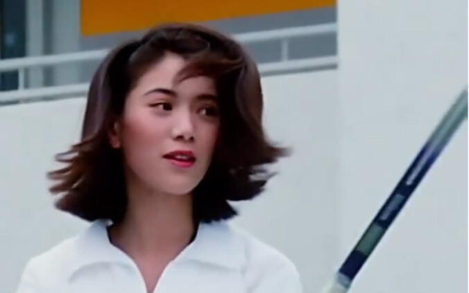 ما مدى روعة الأخوات الصغيرات اللواتي يشققن طريقهن وسط الصعاب؟