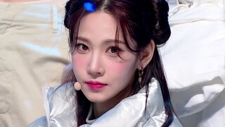 triple's debut song "Rising" stage performance with the ten-member team