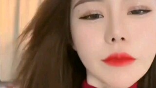 仔细看看姐姐哦
