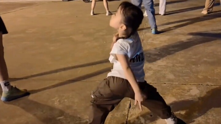 Xiao Karami is fully in the zone—those big, explosive moves at the end are amazing!