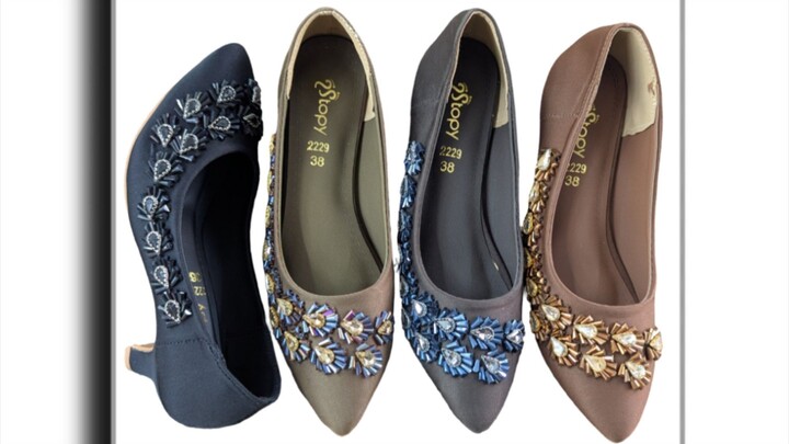 Nafees nagon aur diamond motifs ke sath tayyar kiya gaya premium look.