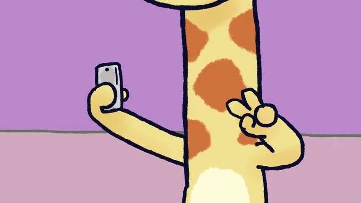 [Xiaomao Zoo] The little giraffe loves taking selfies.