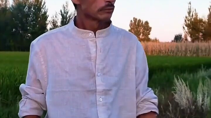 As expected, the old-money style really suits a rugged guy.
