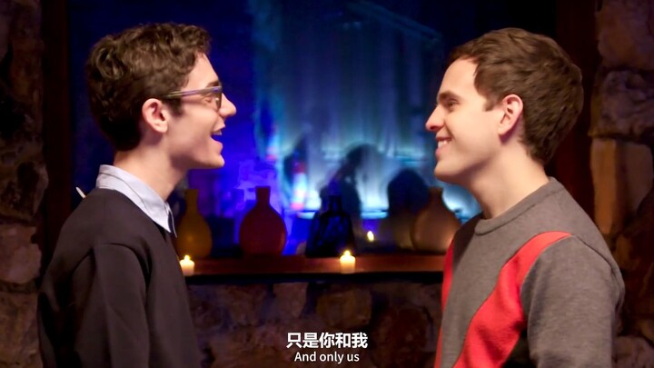 【Subtitle Bilingual】Pihak Resmi Kasih “Gula”! Dua Generasi Evan Bergandengan Tangan dan Berduet Meny