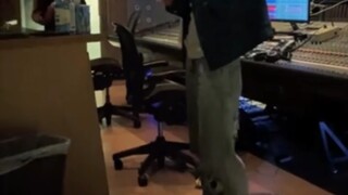 [Zhang Yixing] No way, who gets it!!!