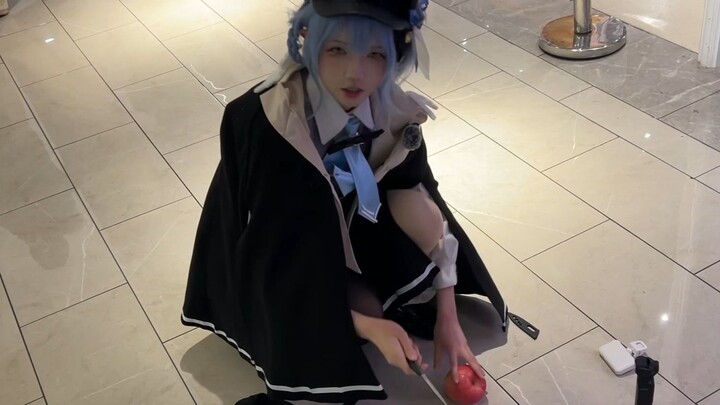 Little Blue-Haired Beggar