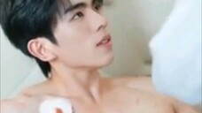 55.Heiress Picks Husband: Sponsor → Flash Marriage, White Moonlight = Heir!