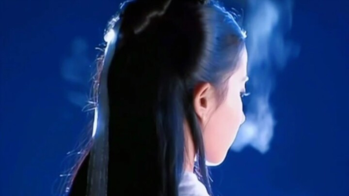 Whether you admit it or not, she is indeed the most beautiful goddess in fighting scenes, and it is 