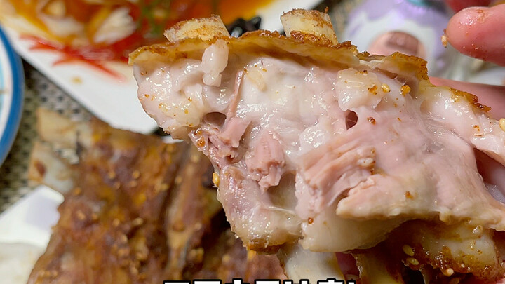 Katanya jamuan makan di rumah adalah level tertinggi dalam menerima tamu. Para sobat yang mau numpan