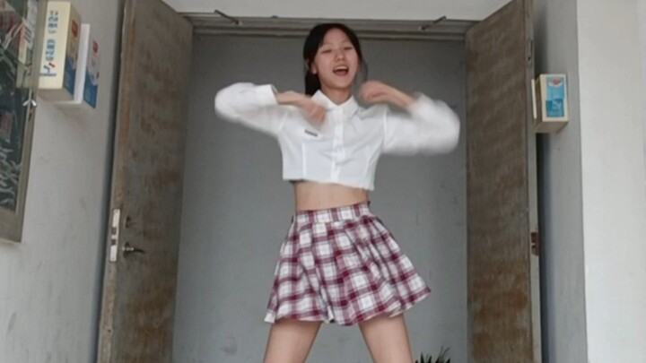 15-year-old covers Super Shy I Love Whale Girl!