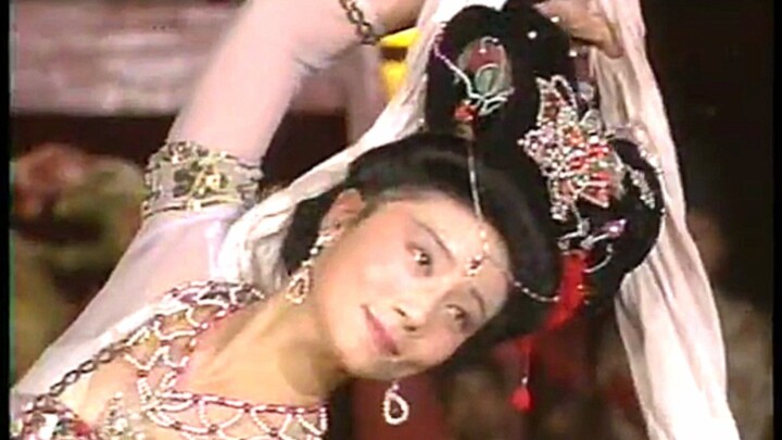 Super obscure Zhou Jie's version of the Yang Guifei TV series—breathtakingly beautiful Bai Zhu dance