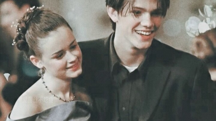 Aaaah! The first-love pairing is so ship-worthy! Forever loving that sincere, passionate, straight-t