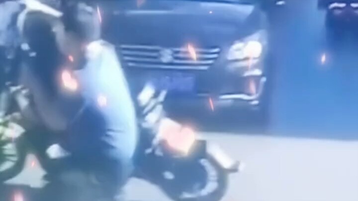 Uncle: Sorry for being too handsome for you.