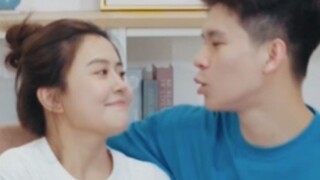 Love-brained people come together to see a doctor and get medicine