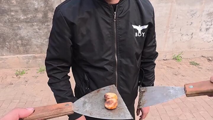 Bạn không ăn tôi, sư phụ của bạn à?