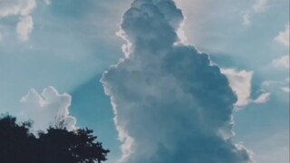 那位故人的身影总是若隐若现
