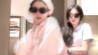 Tidak!! Aku benar-benar tidak menyadari kalau itu Zhao Liying dan Sun Qian!!