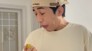 เจ้านาย: “พลัมนี้หวานมาก!”