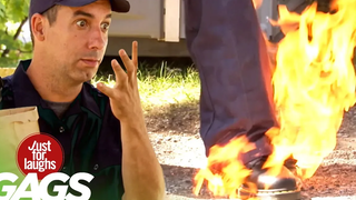 ตำรวจเผลอวางพันธมิตรลงบนกองไฟ