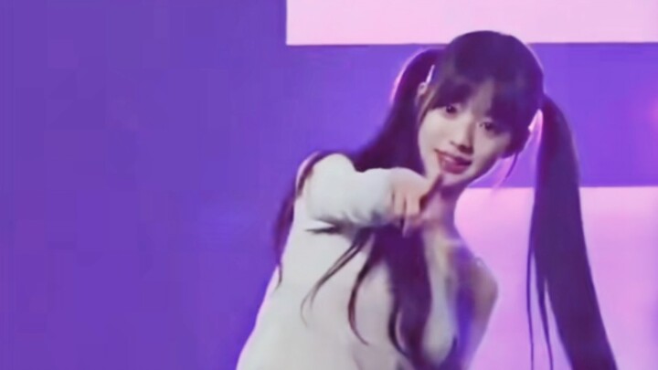 ว่ากันว่าจางหยวนอิงดูไร้ความอบอุ่น ทว่ากลับเป็นคนที่มอบคุณค่าทางอารมณ์เชิงบวกได้ดีที่สุด