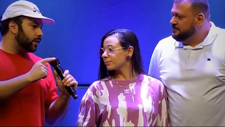 PERGUNTOU SE TRAIRIA OUTRO CARA E A RESPOSTA DELA DEIXOU O MARIDO SEM PALAVRAS!
