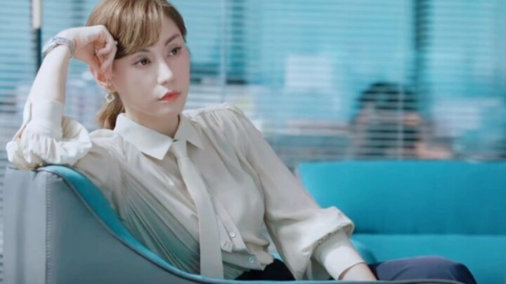 【Lưu Tâm Du】“Anh làm chuyện thế này với tôi, có thấy khó xử không?” Đại thần giới Ji, mới ngoài bốn 