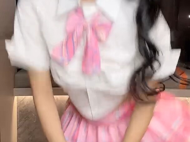 Khiêu vũ hông đỉnh cao bị báo vi phạm, hãy xem các video khác đã