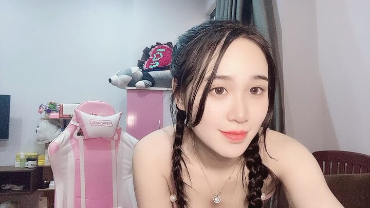 Hi