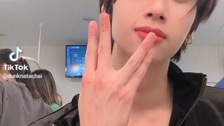 #JoongDunk doing this tiktok challenge. Dunk's POV