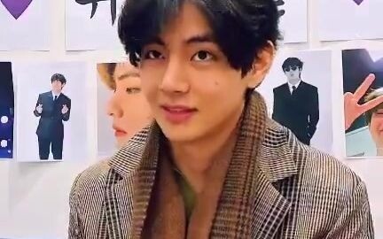 【Kim Taehyung】Thành viên hội đồng V tinh nghịch hé lộ mixtape, liên tục thử thách giới hạn sự điên l