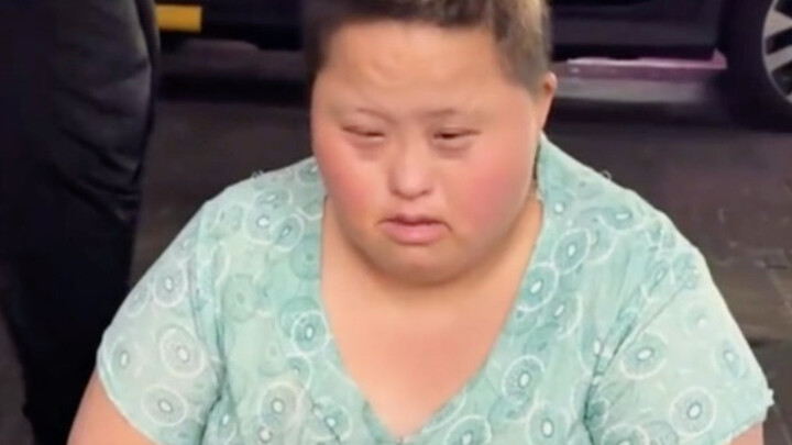 Tangbao Phúc Điền: Chuyện này không nên bị biến thành trò cười kỳ quái trên mạng.