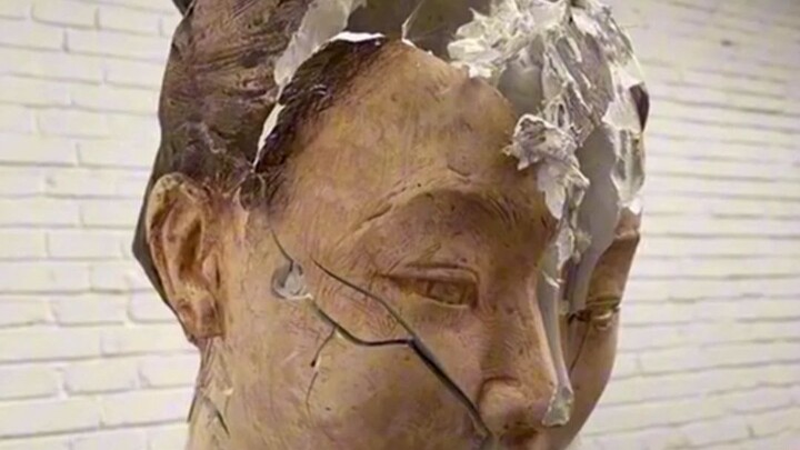 The moment the artwork was destroyed, human jealousy was laid bare—human nature, art, and profound e