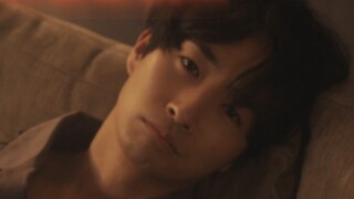 ชาเขียวท็อปมีอาการหวัดและคร่ำครวญ แม้จะมองผิวเผินก็อยากให้ LP กลับบ้าน แต่ที่จริงแล้วเธอกลับทำตัวน่า