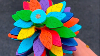 凭咱俩的关系，你和我玩介个棒棒糖不过分吧！